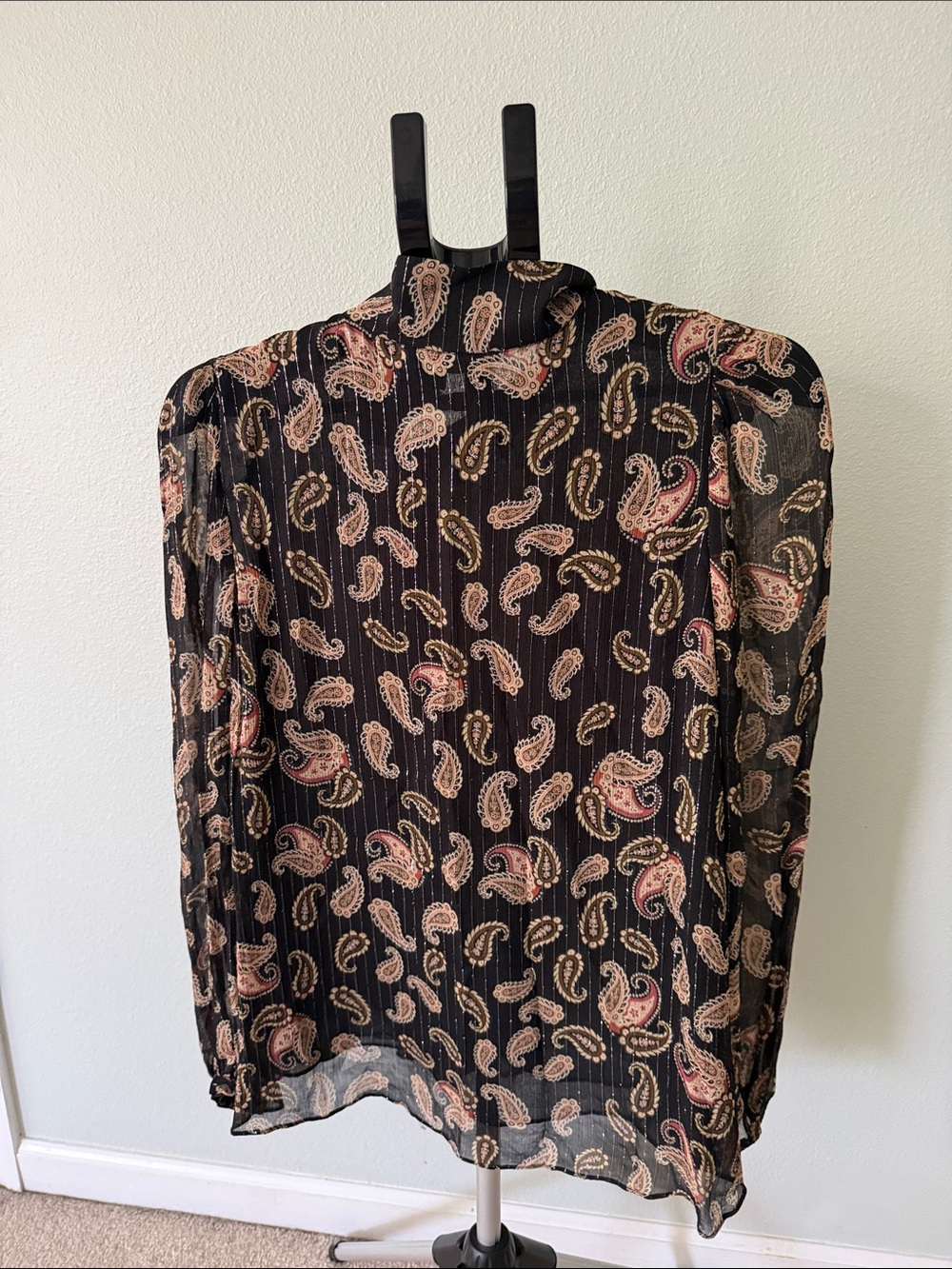 Massimo Dutti Black Paisley Blouse with Metallic Pinstripes Long Sleeves Sz 8 - Picture 4 of 10